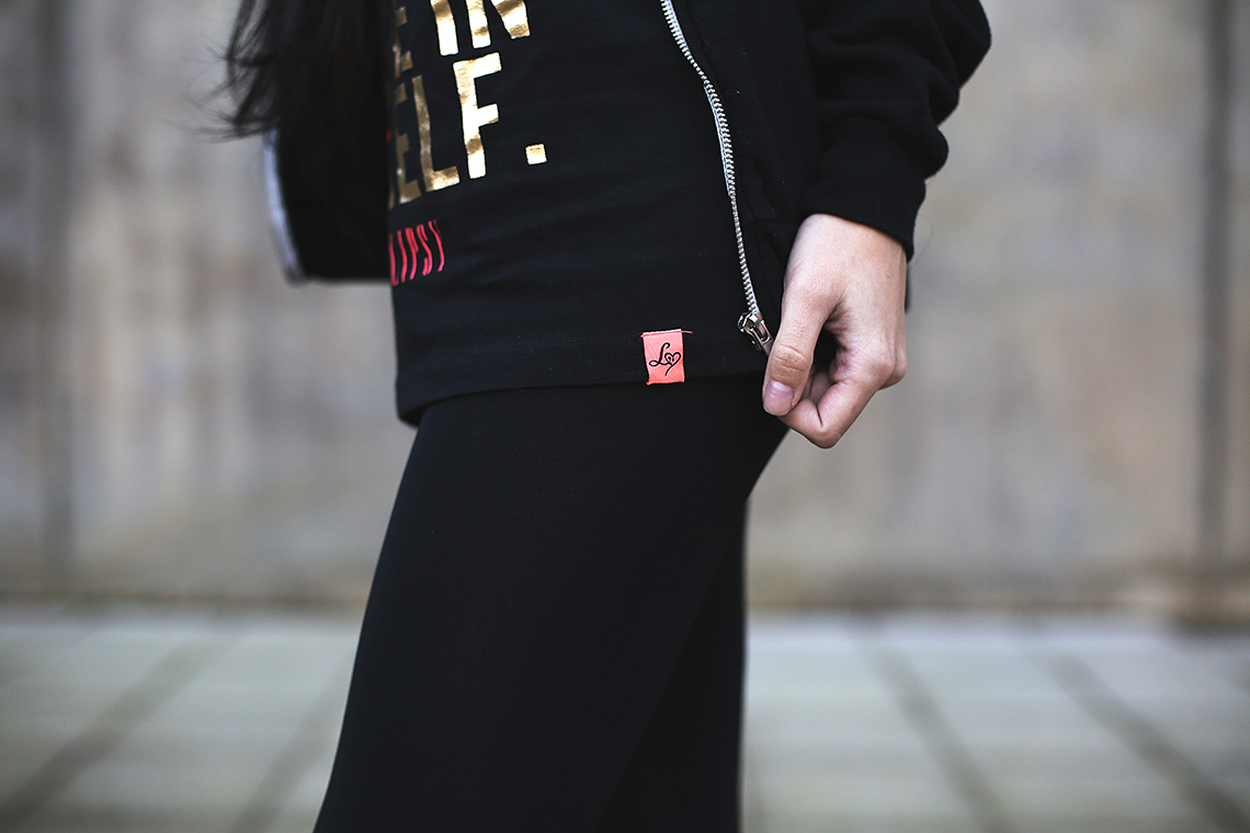 Lipsy4_7
